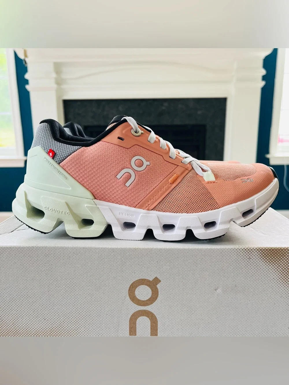 On Cloudflyer 4 Women's Sneakers Running Shoes Peach Aloe 71.98669 - Picture 1 of 6